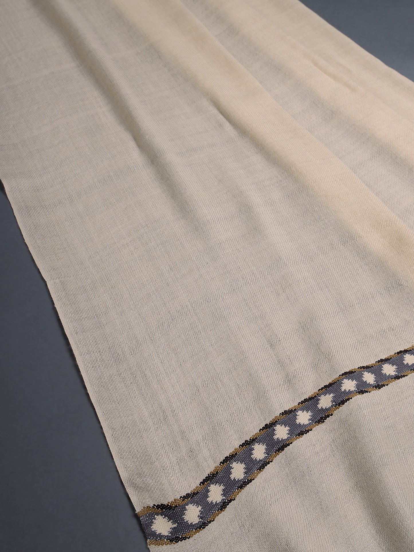 Khampa Pashmina Stole Gray