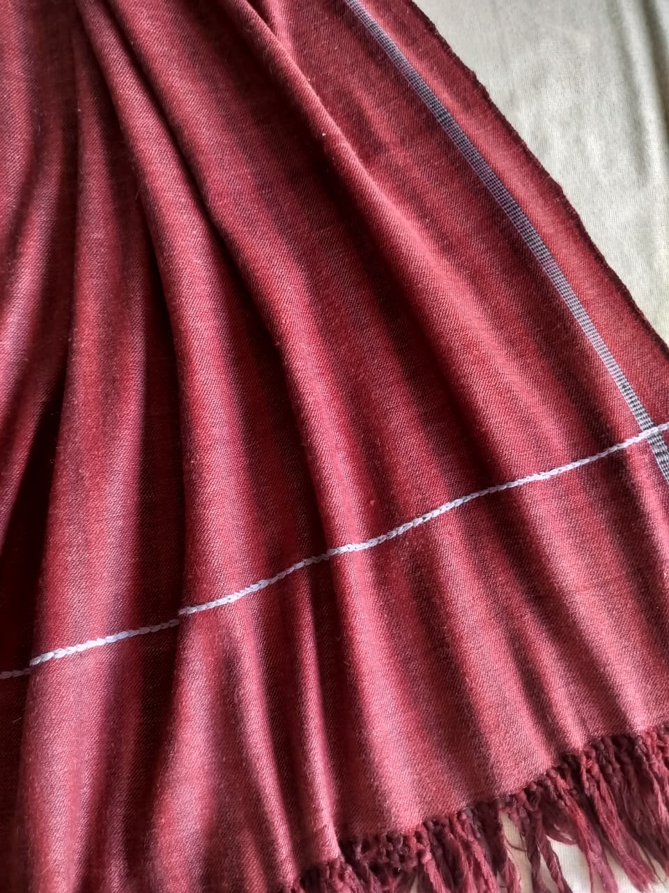 Merino eri Shawl LL02